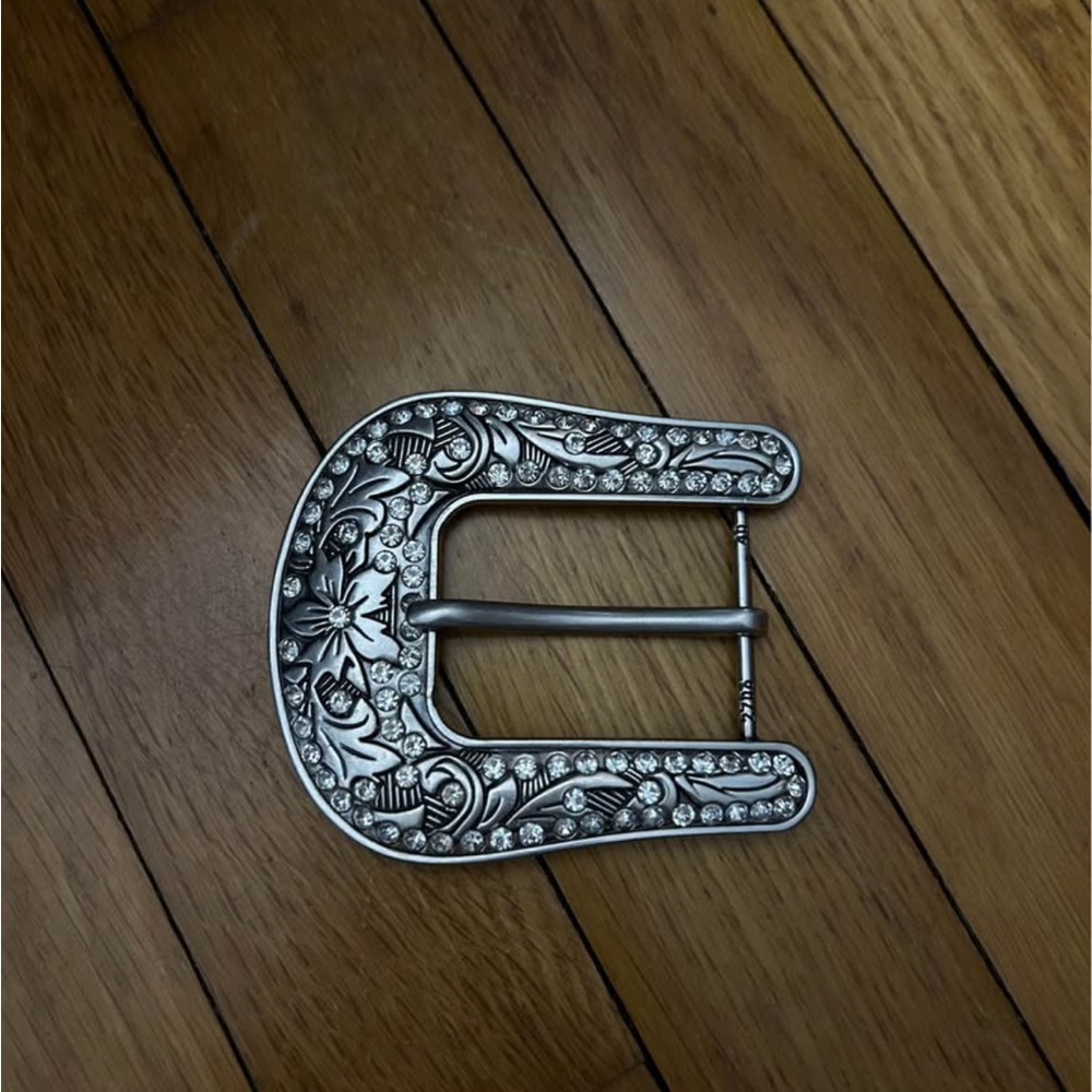 Decorative Silver Buckle Set - Picture 2 of 2